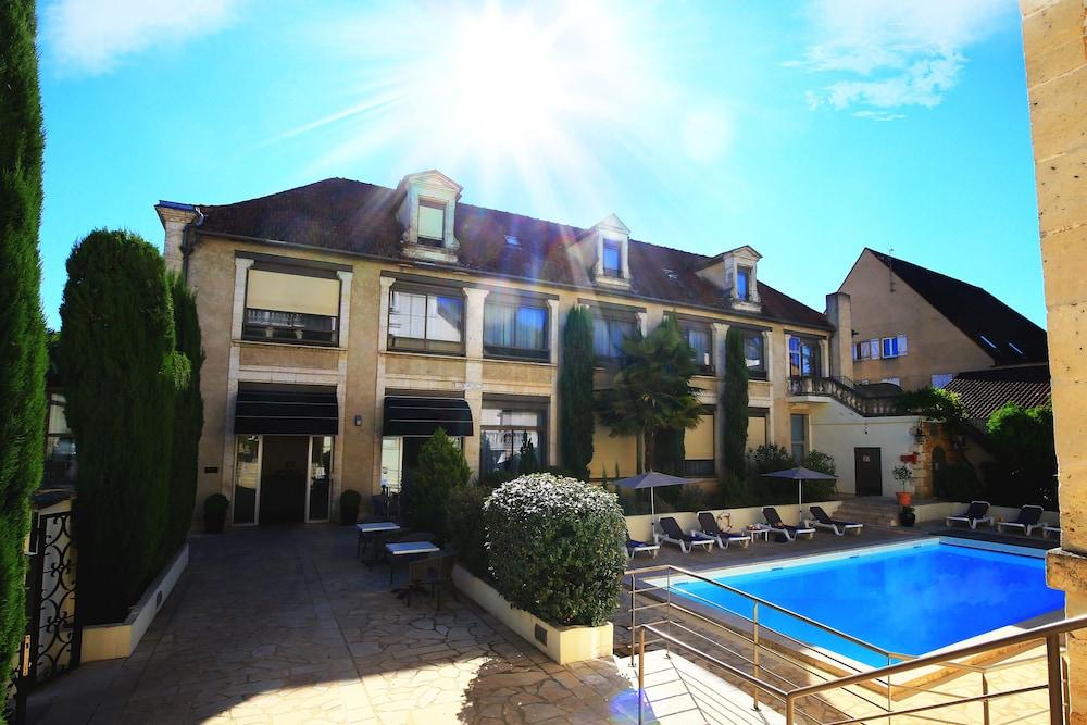 Hotel Le Renoir Sarlat-la-Caneda Exterior photo