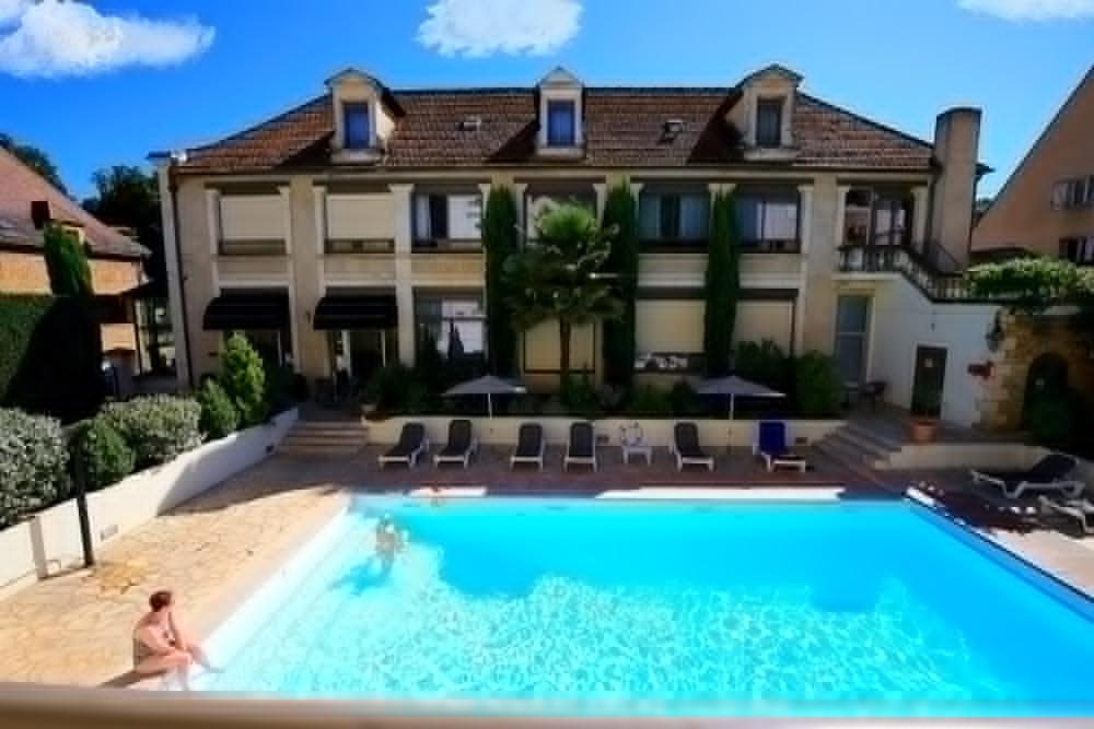 Hotel Le Renoir Sarlat-la-Caneda Exterior photo